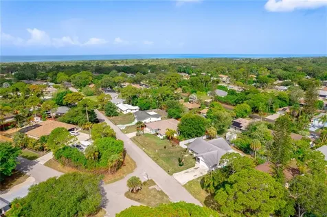 1132 Redstart Road Venice FL 34293