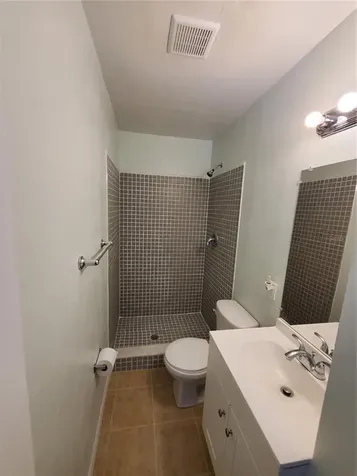4909 Cresthill Drive Tampa FL 33615