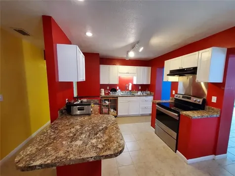 4909 Cresthill Drive Tampa FL 33615