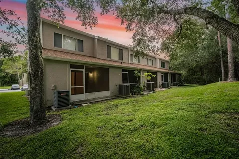 8560 Hunters Key Circle Tampa FL 33647