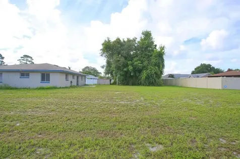 1472 Montecito Avenue Deltona FL 32738