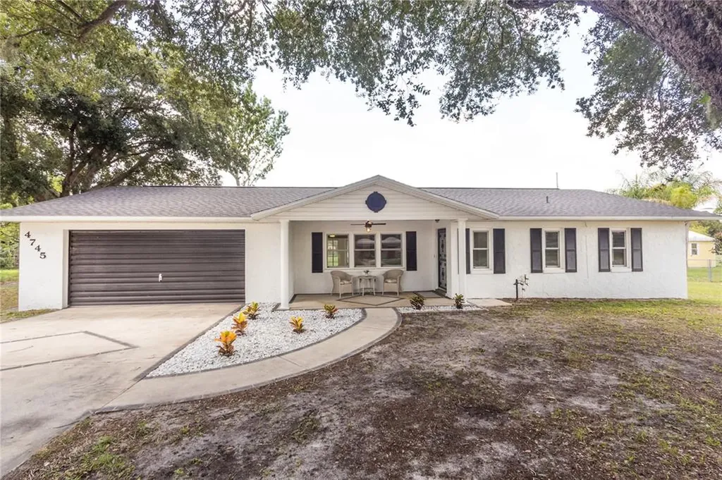 4745 Easton Street Lake Wales FL 33859