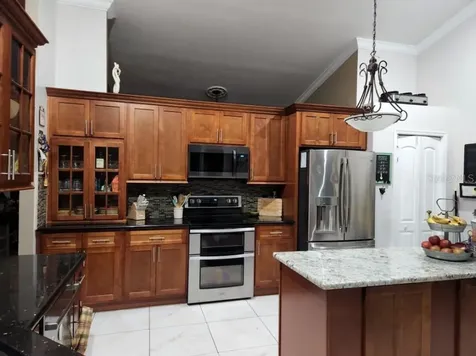 679 Oak Hollow Way Altamonte Springs FL 32714