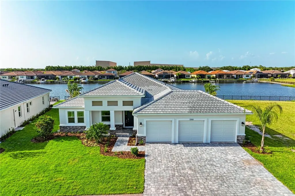 2202 4th Street E Palmetto FL 34221