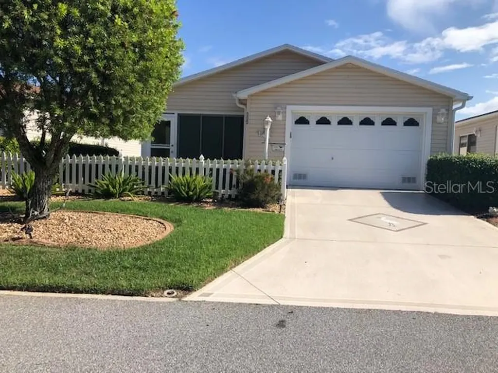 305 Katherine Place The Villages FL 32162