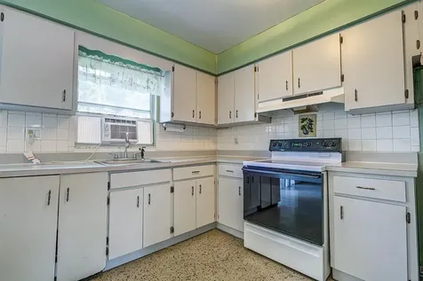 113 Floral Drive Tampa FL 33613