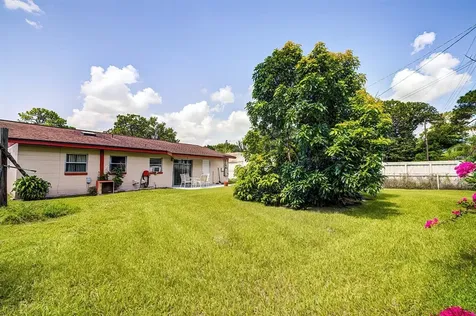 113 Floral Drive Tampa FL 33613
