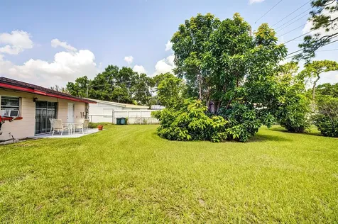 113 Floral Drive Tampa FL 33613