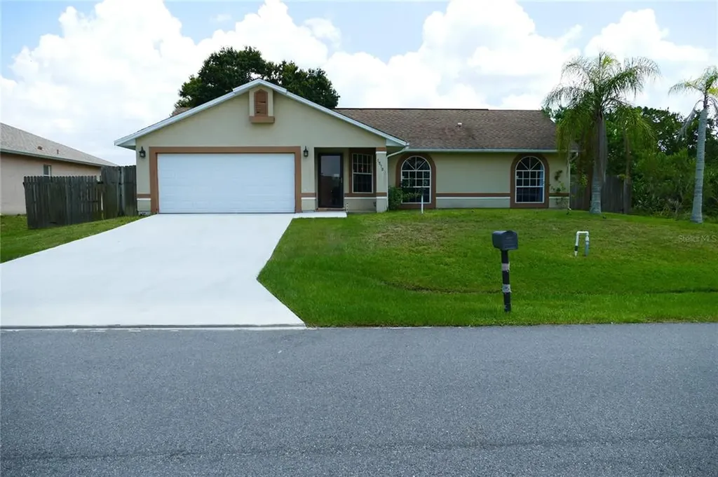 1510 Toy Street SE Palm Bay FL 32909