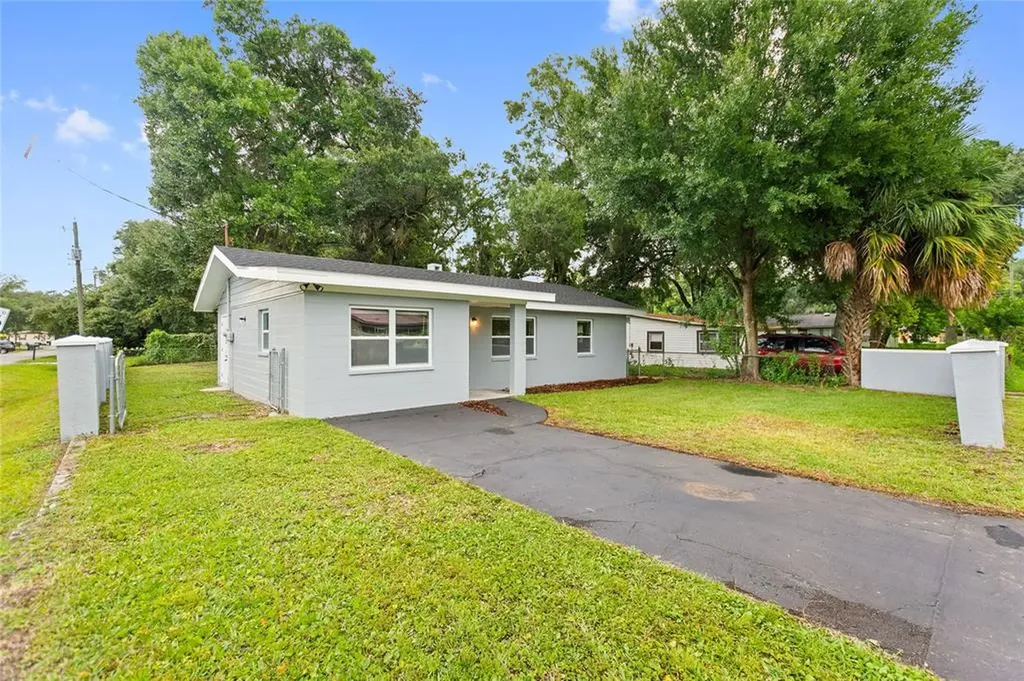 915 S Kelly Avenue Lakeland FL 33815