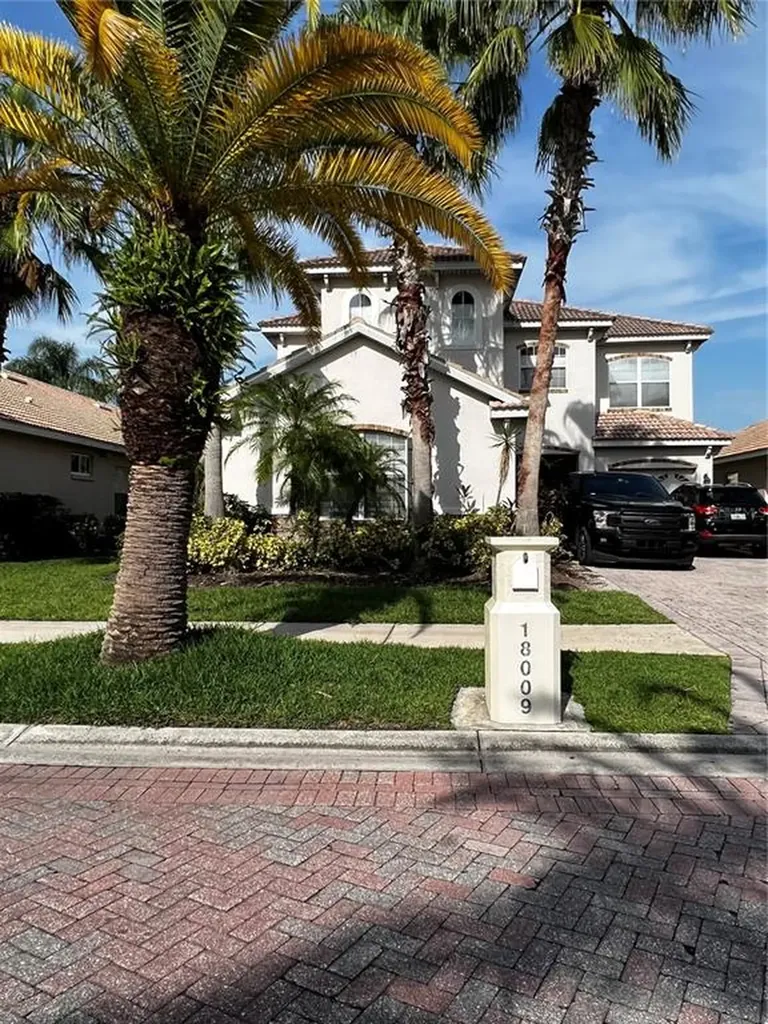 18009 Malakai Isle Drive Tampa FL 33647