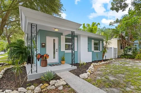 2043 14th Street N St Petersburg FL 33704