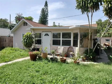 2427 52nd Avenue N St Petersburg FL 33714