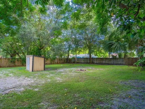 2825 Marlette Street Sarasota FL 34231