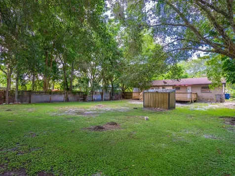 2825 Marlette Street Sarasota FL 34231