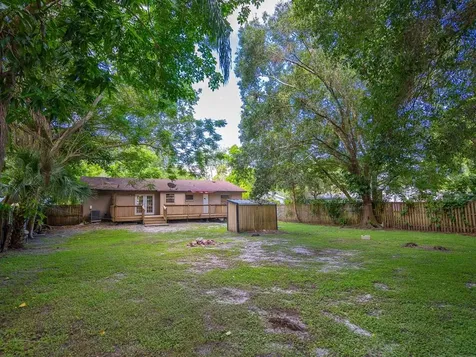 2825 Marlette Street Sarasota FL 34231