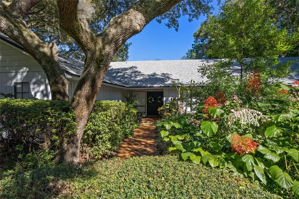 110 W Greentree Lane Lake Mary FL 32746