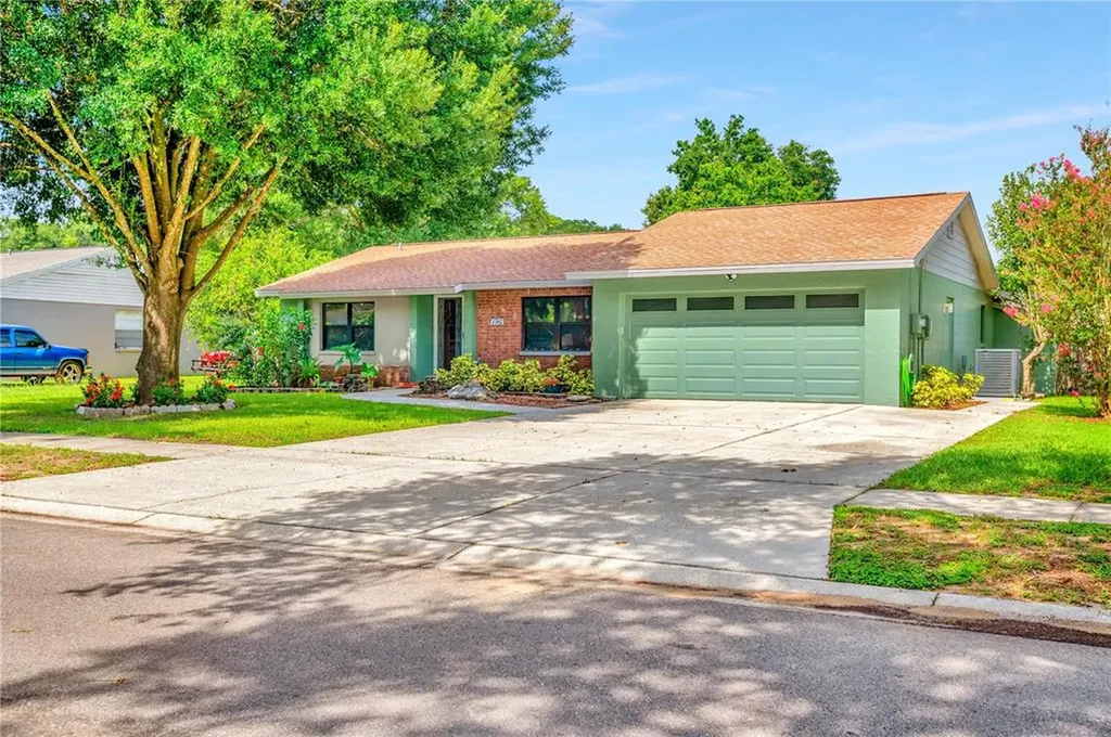 3407 King George Lane Seffner FL 33584