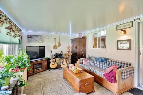 3407 King George Lane Seffner FL 33584