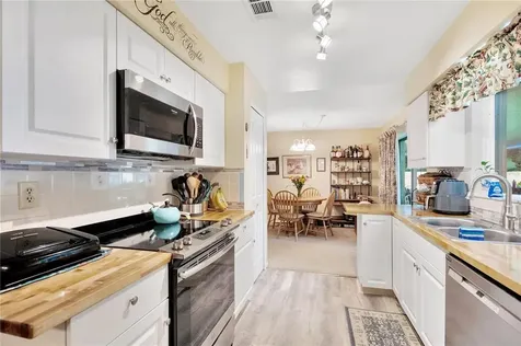 3407 King George Lane Seffner FL 33584