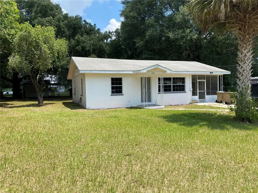 2347 Myer Avenue Leesburg FL 34748