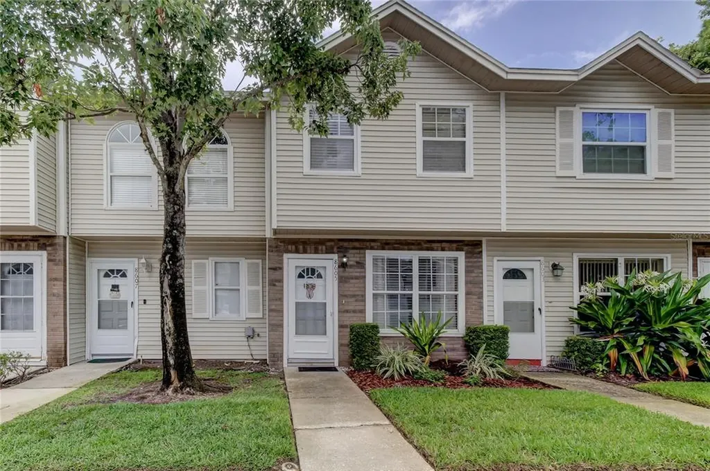 8605 Cobbler Place Tampa FL 33615