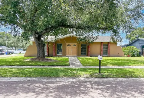 8639 Fish Lake Road Tampa FL 33619