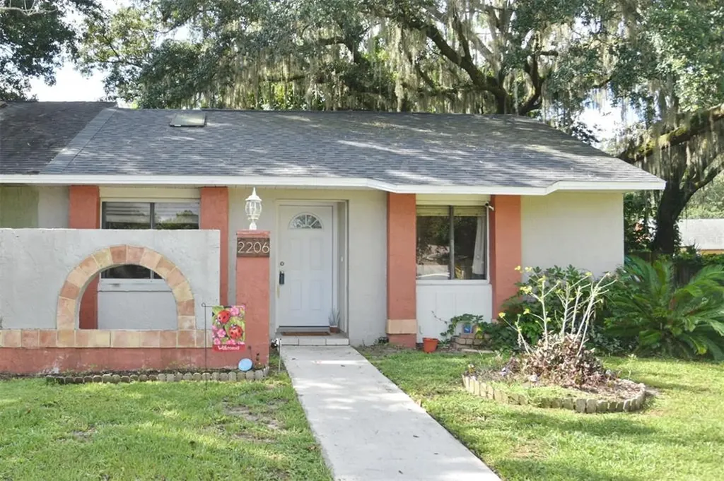 2206 Lancewood Court Orlando FL 32817