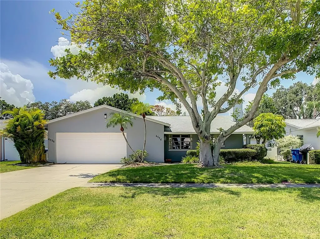 6536 Bayou Grande Boulevard NE St Petersburg FL 33702