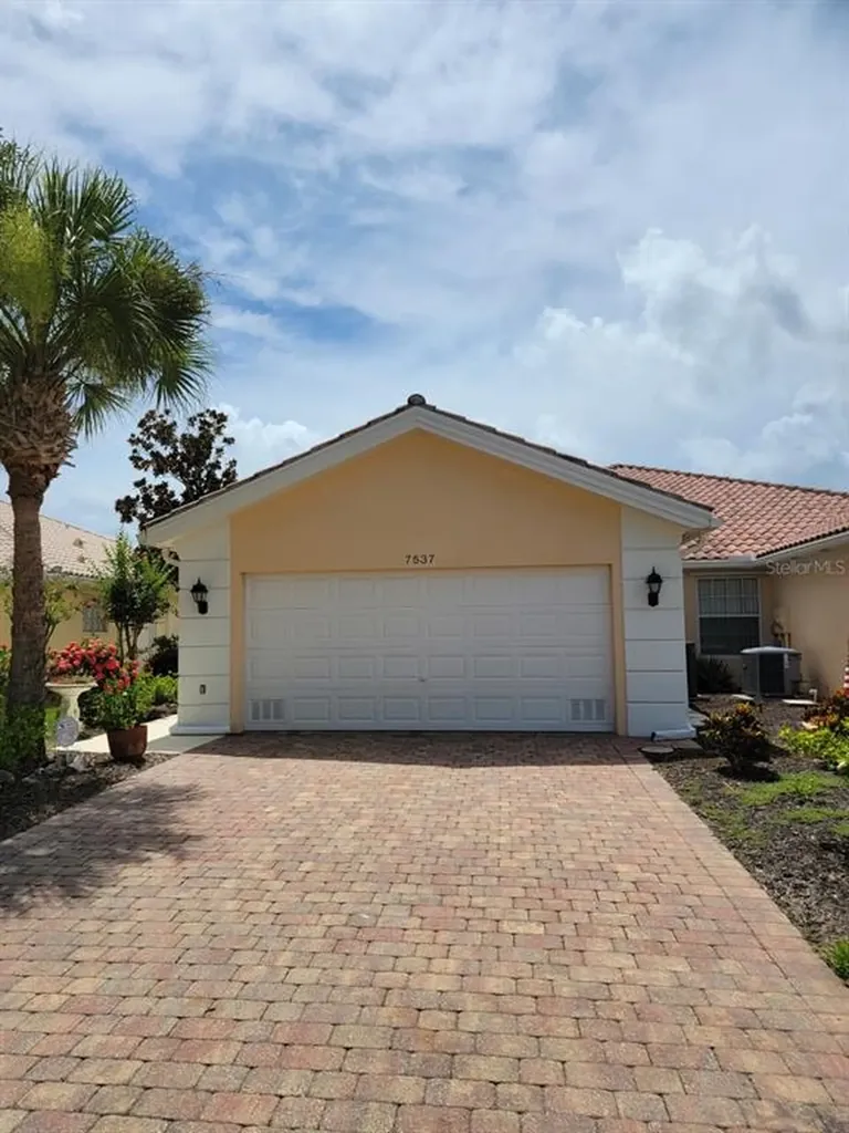 7537 Renato Court Sarasota FL 34238