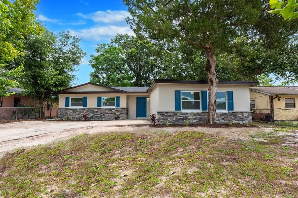 1015 Cedar Highlands Boulevard Daytona Beach FL 32117