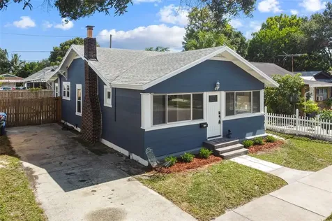 2132 44th Avenue N St Petersburg FL 33714