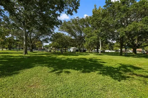 2132 44th Avenue N St Petersburg FL 33714