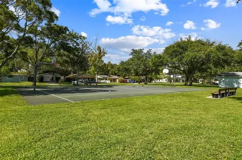 2132 44th Avenue N St Petersburg FL 33714