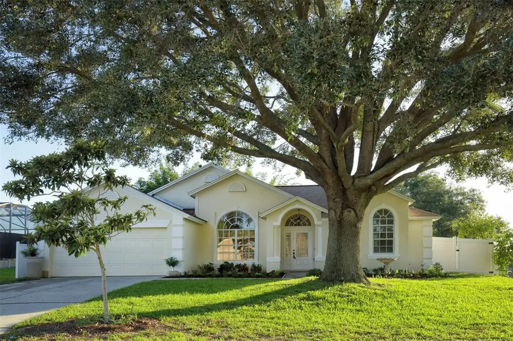 551 Loma Del Sol Drive Davenport FL 33896