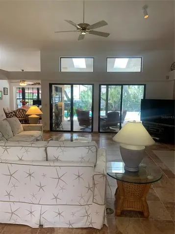 1422 Mallard Place Palm Harbor FL 34683