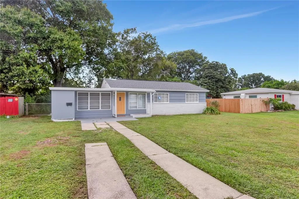 7540 Meadowlawn Drive N St Petersburg FL 33702