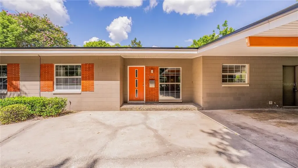 1310 Silverstone Avenue Orlando FL 32806