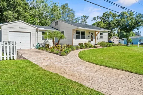 5325 13th Avenue S Gulfport FL 33707