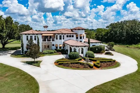 2015 N Kingsway Road Seffner FL 33584