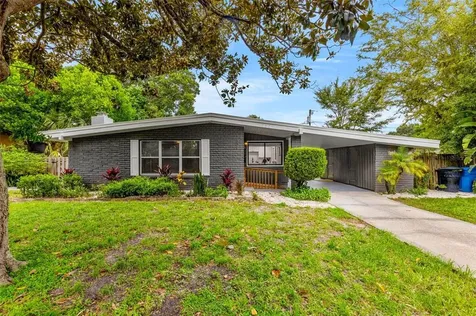 7501 10th Avenue N St Petersburg FL 33710