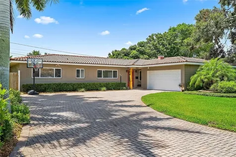 6650 10th Avenue N St Petersburg FL 33710