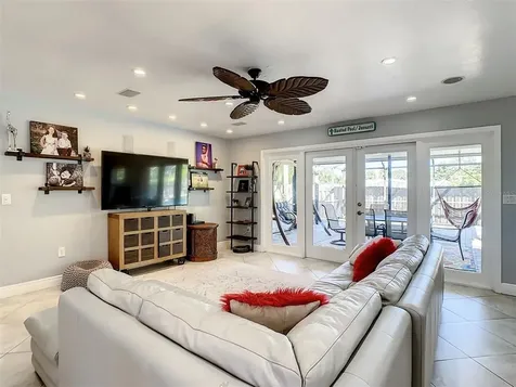 1677 Bayonne Street Sarasota FL 34231