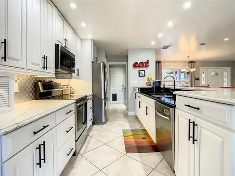 1677 Bayonne Street Sarasota FL 34231