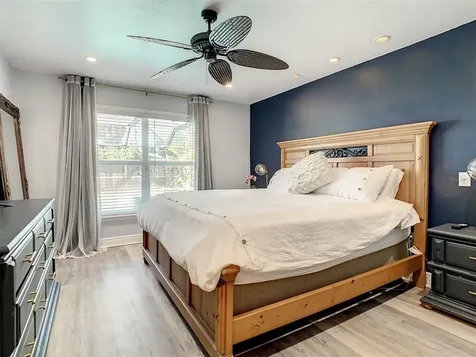 1677 Bayonne Street Sarasota FL 34231