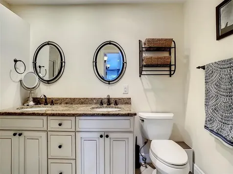 1677 Bayonne Street Sarasota FL 34231