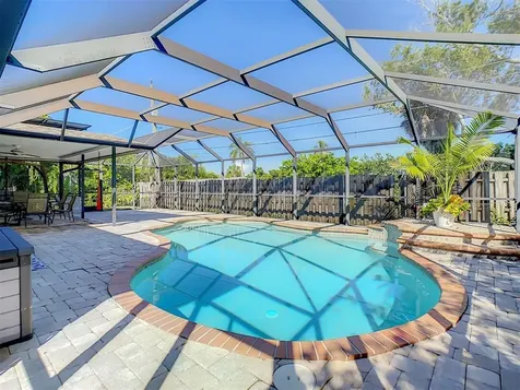 1677 Bayonne Street Sarasota FL 34231