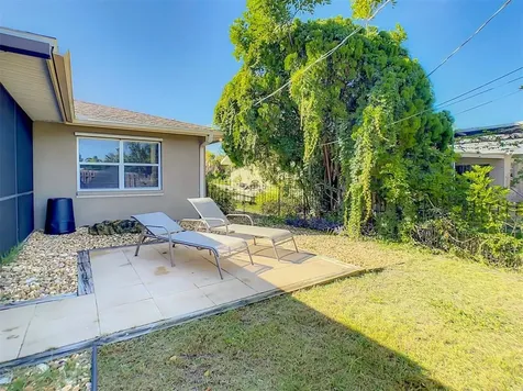 1677 Bayonne Street Sarasota FL 34231