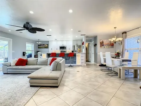 1677 Bayonne Street Sarasota FL 34231