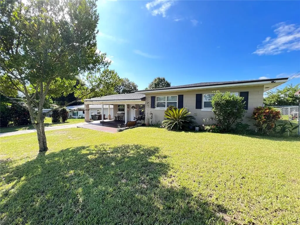 911 Avenue S SE Winter Haven FL 33880